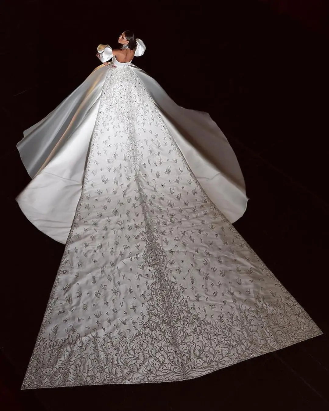 Изысканные Белые свадебные бальные платья длиной до пола, сшитые на заказ, свадебные платья с роскошным кружевным шлейфом, вечерние платья Изображение 2